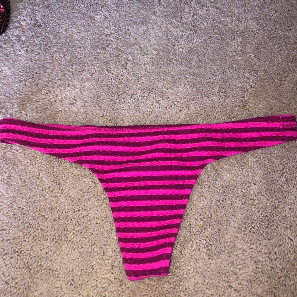 Volcom bikini bottom - Picture 2 of 3
